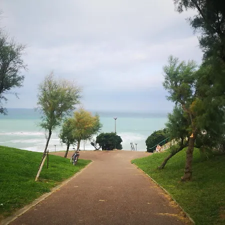 D'hotes Bibicheri ベッド・アンド・ブレックファスト 5*