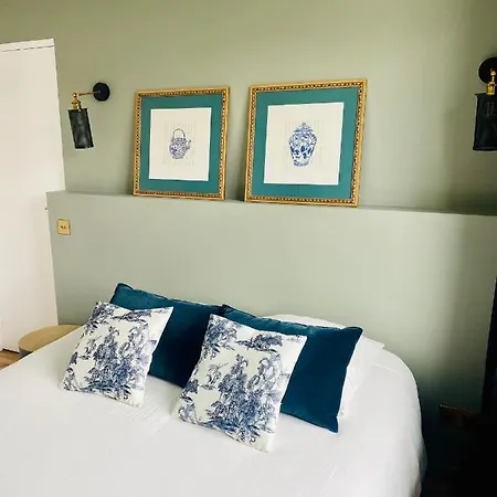 D'hotes Bibicheri ベッド・アンド・ブレックファスト 5*