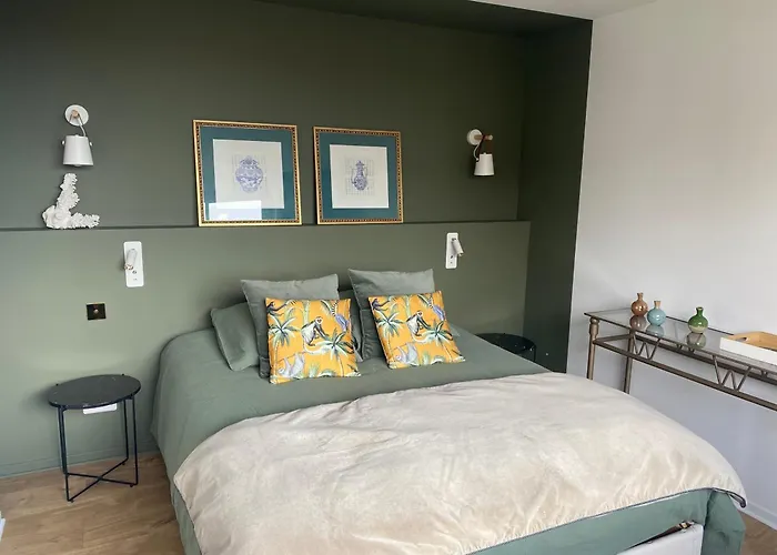 D'hotes Bibicheri Bed and Breakfast Μπιαρίτζ